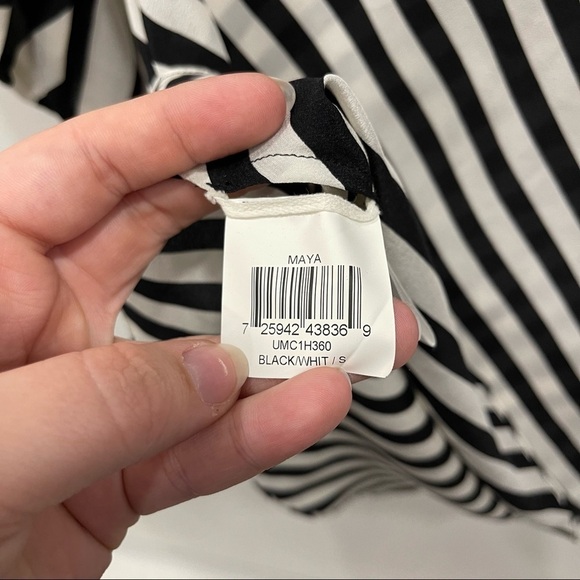 BCBGMaxAzria Asymmetric Stripe Open Back Silk Top Blouse Small - Picture 5 of 8